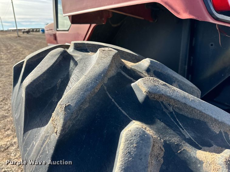 image for item DP6024 1982 International Harvester 5288 tractor