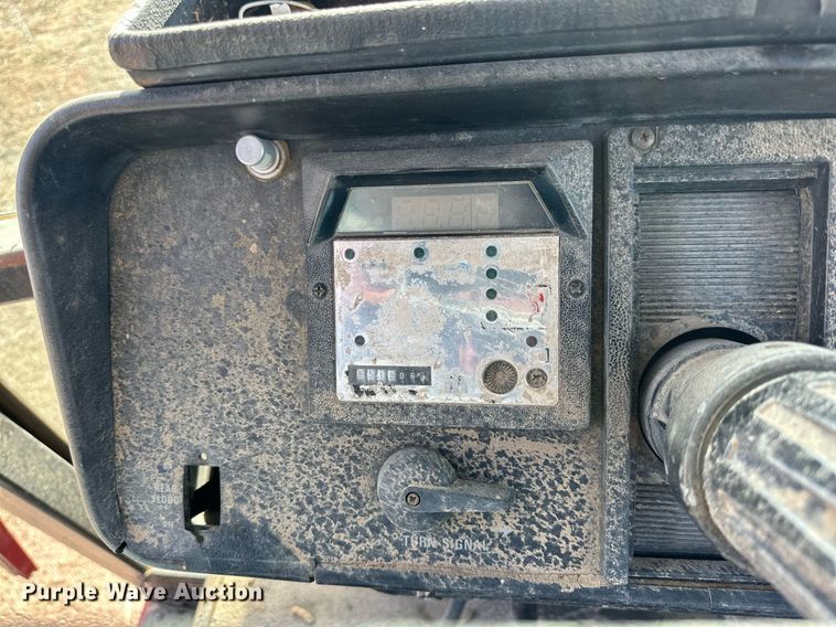 image for item DP6025 1983 International Harvester 5288 tractor