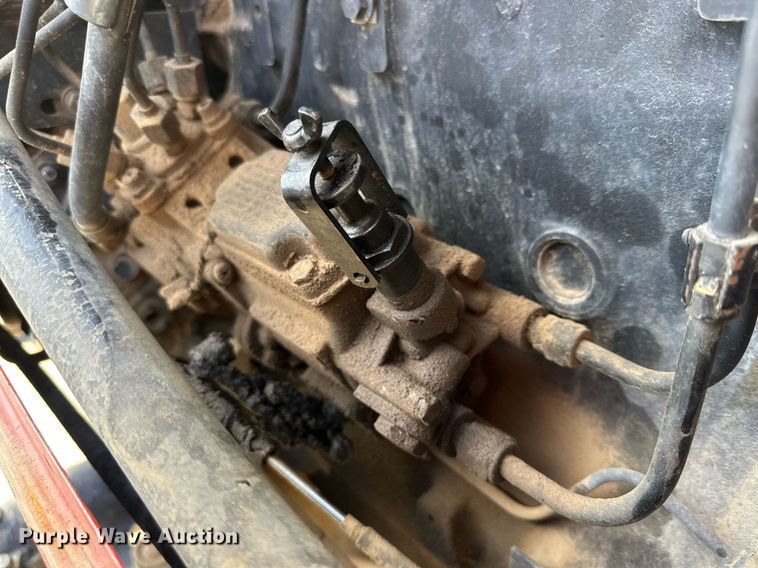 image for item DP6025 1983 International Harvester 5288 tractor