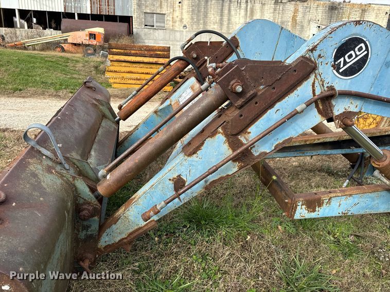 image for item DP6753 Allied 700 Front end loader