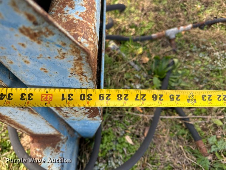 image for item DP6753 Allied 700 Front end loader