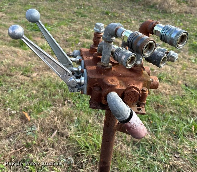 image for item DP6753 Allied 700 Front end loader