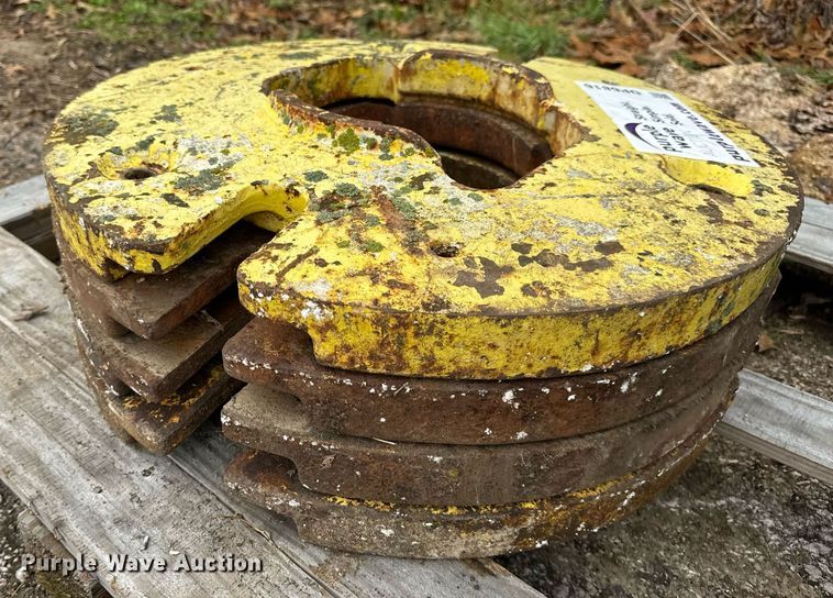 image for item DP6816 (4) John Deere wheel weights