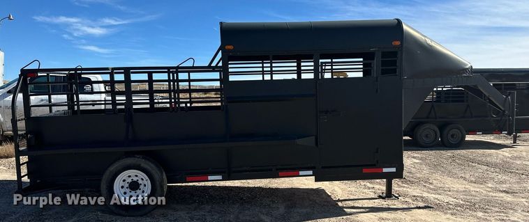 image for item DQ3166 2007 Reyes livestock trailer