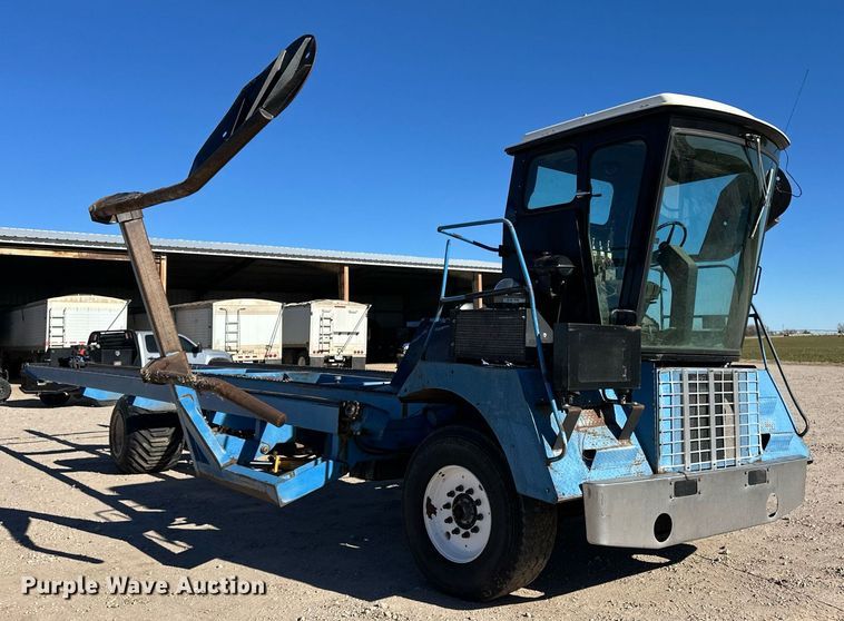 image for item DQ3186 Bale wagon
