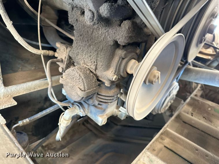 image for item DQ3186 Bale wagon