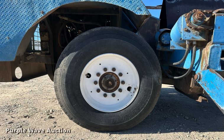 image for item DQ3186 Bale wagon