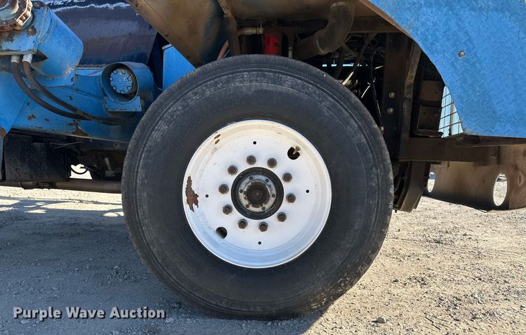 image for item DQ3186 Bale wagon