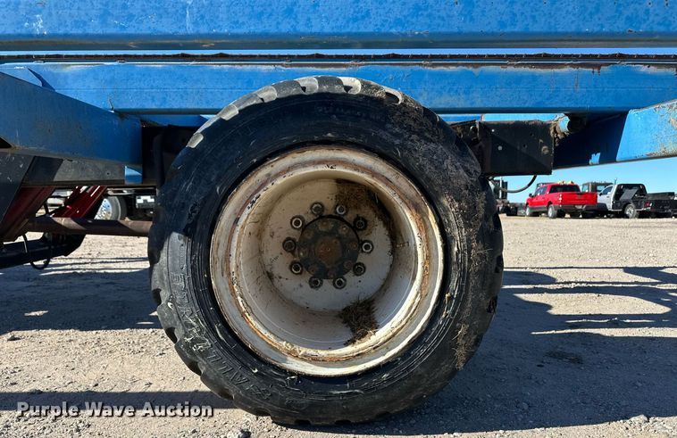 image for item DQ3186 Bale wagon