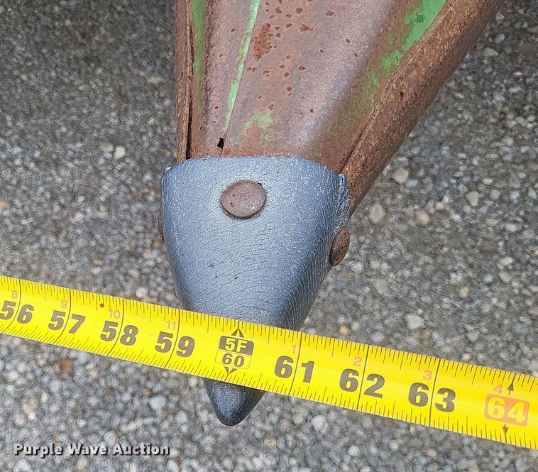 image for item DQ3782 John Deere corn head