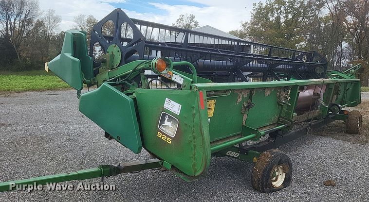 image for item DQ3783 1997 John Deere 925F flex head