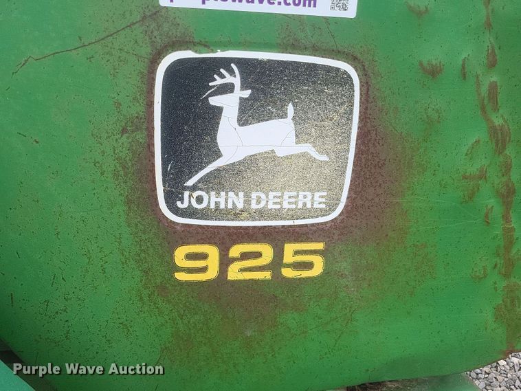 image for item DQ3783 1997 John Deere 925F flex head