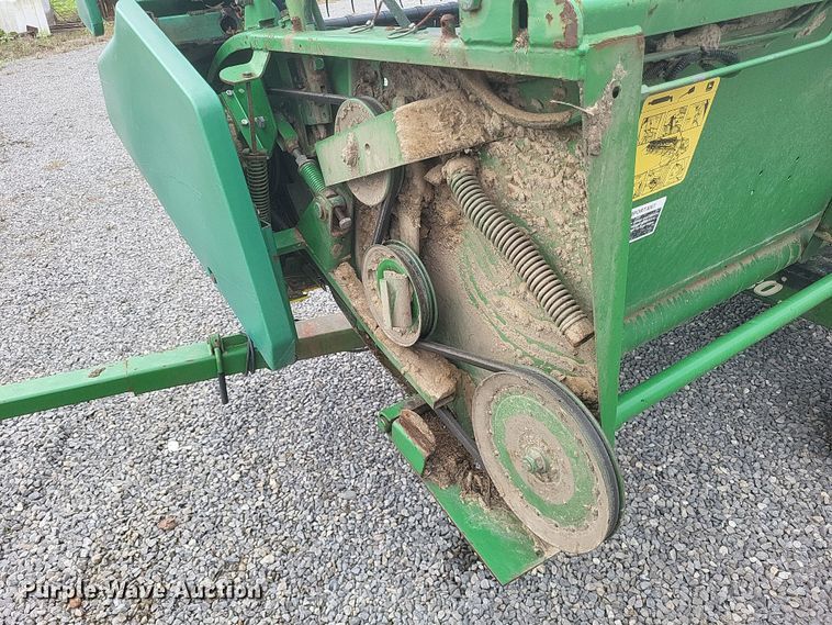 image for item DQ3783 1997 John Deere 925F flex head