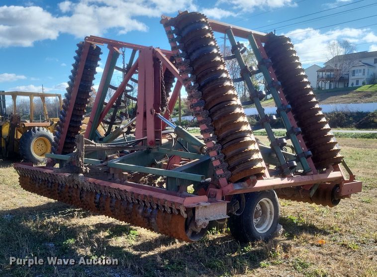 image for item DQ3806 Brillion cultipacker