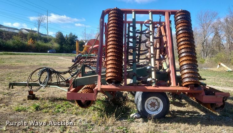 image for item DQ3806 Brillion cultipacker