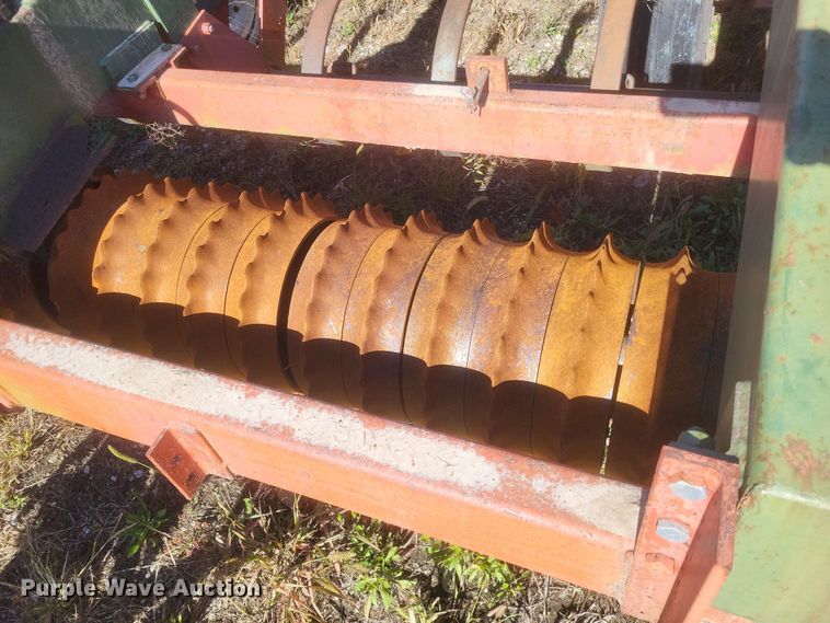 image for item DQ3806 Brillion cultipacker