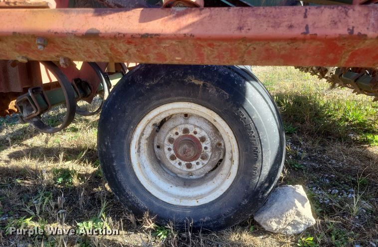 image for item DQ3806 Brillion cultipacker