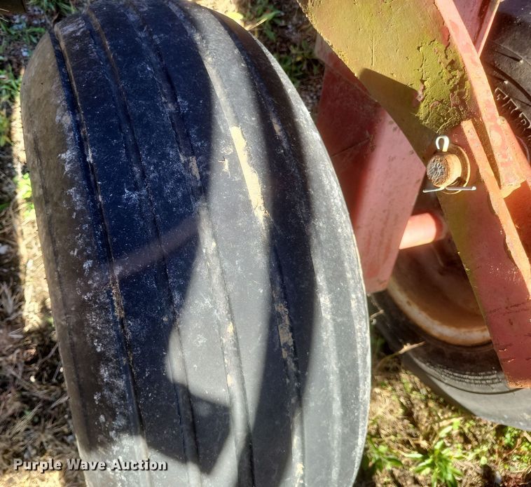 image for item DQ3806 Brillion cultipacker