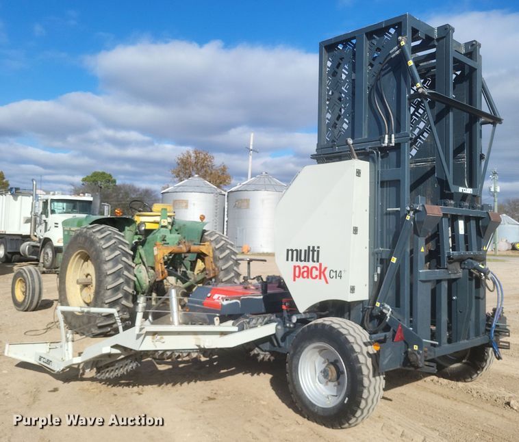 image for item DQ3817 2019 Arcusin Multipack C14 bale accumulator