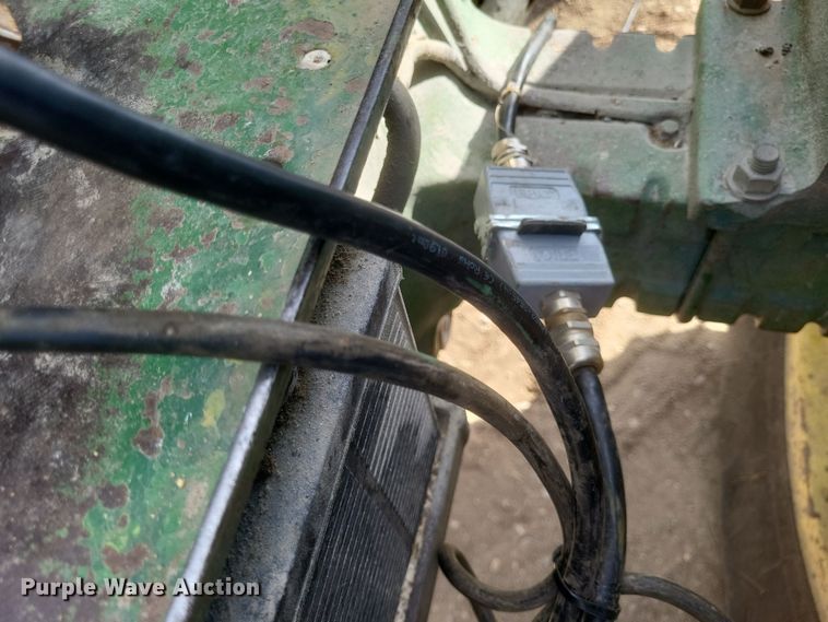 image for item DQ3817 2019 Arcusin Multipack C14 bale accumulator