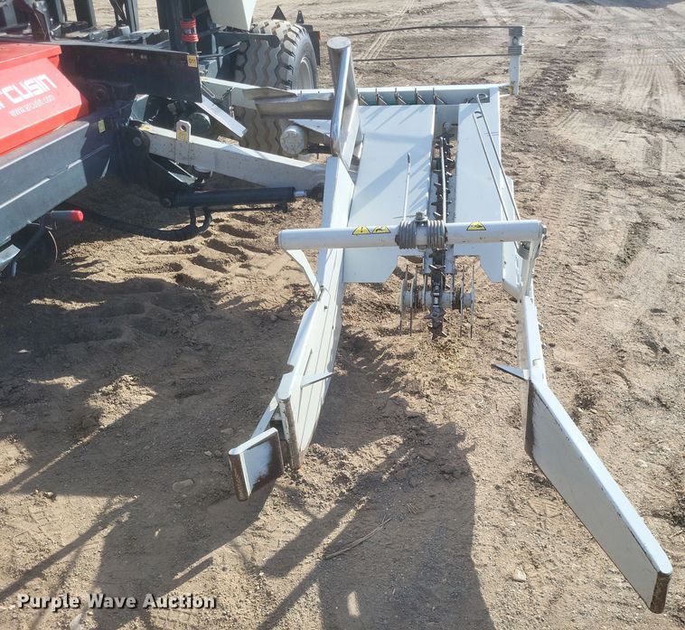 image for item DQ3817 2019 Arcusin Multipack C14 bale accumulator