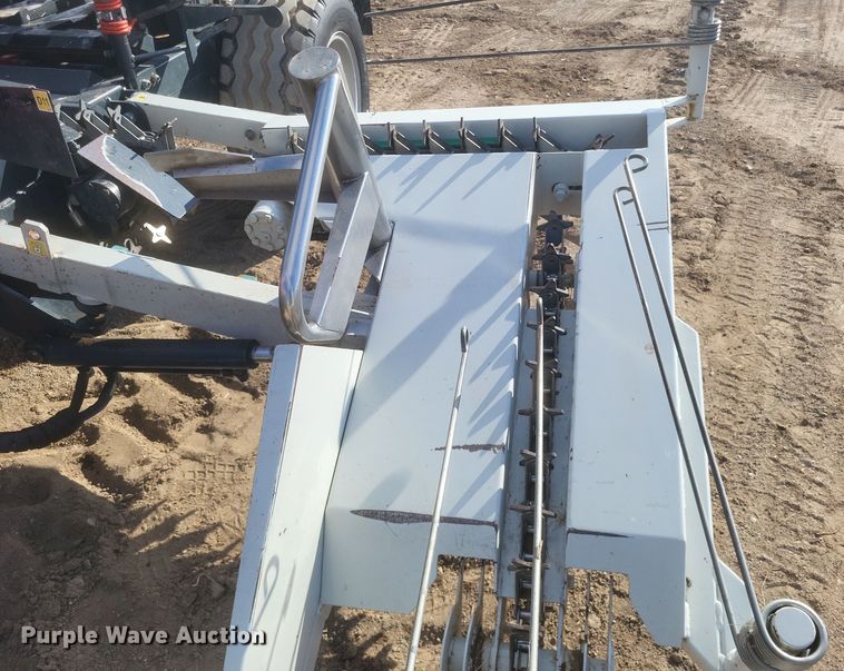 image for item DQ3817 2019 Arcusin Multipack C14 bale accumulator