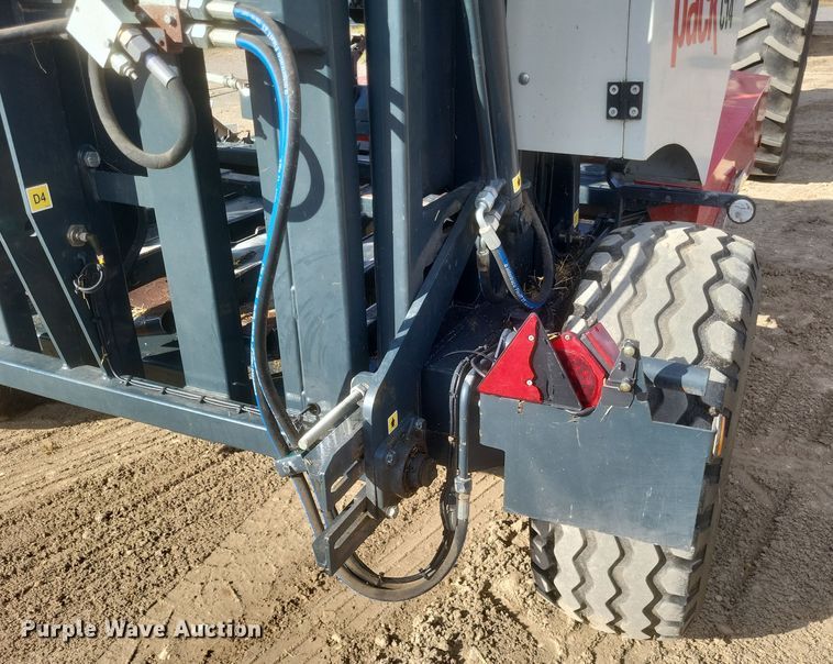 image for item DQ3817 2019 Arcusin Multipack C14 bale accumulator