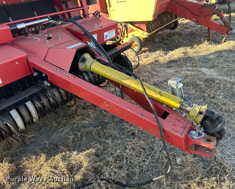 image for item DQ6521 Agco 4855 round baler