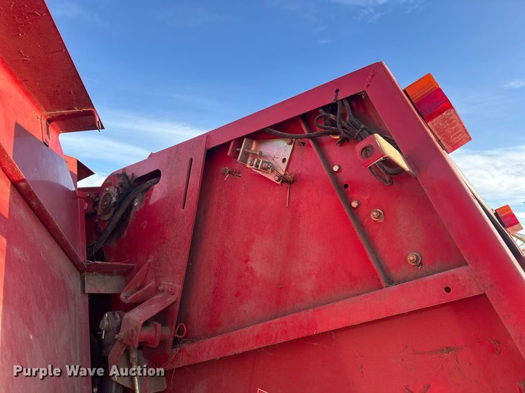 image for item DQ6521 Agco 4855 round baler