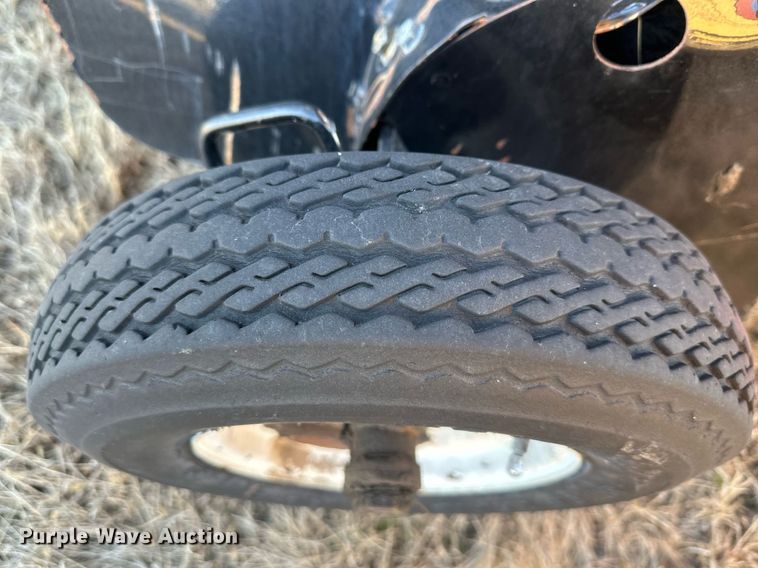 image for item DQ6521 Agco 4855 round baler