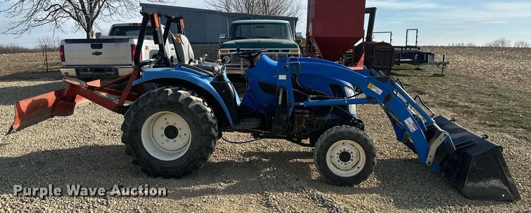 image for item DQ6527 New Holland TC34DA HST MFWD tractor