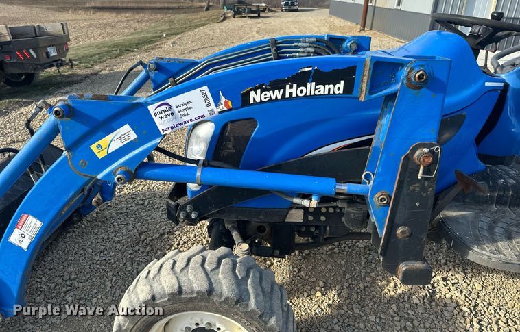 image for item DQ6527 New Holland TC34DA HST MFWD tractor