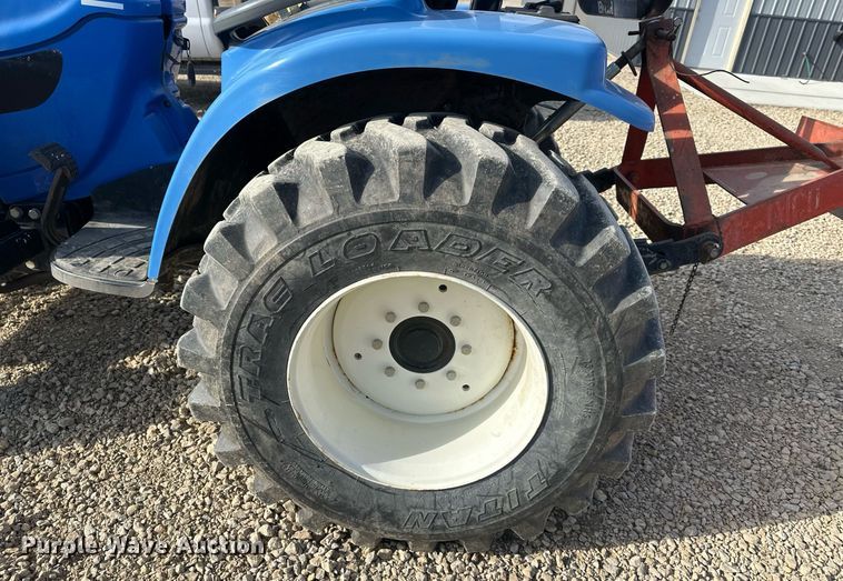 image for item DQ6527 New Holland TC34DA HST MFWD tractor