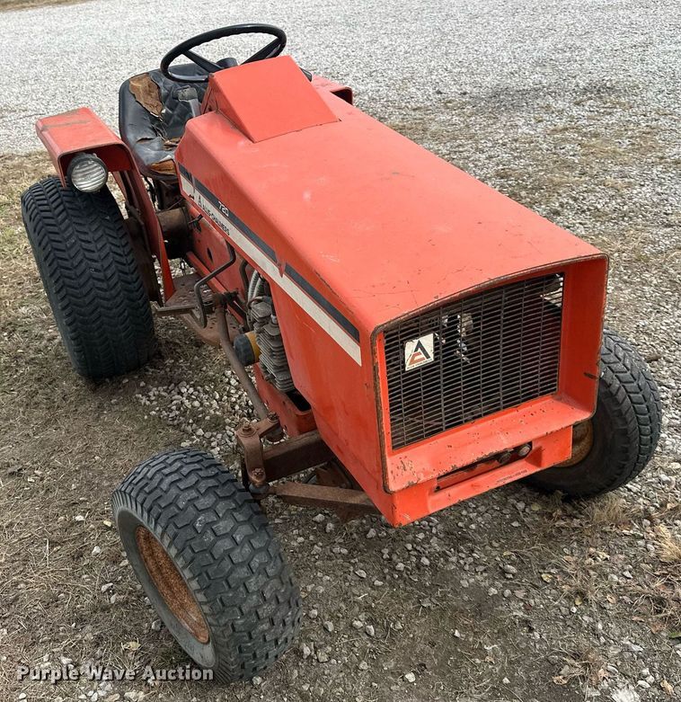 image for item DS3242 Allis-Chalmers 720 tractor
