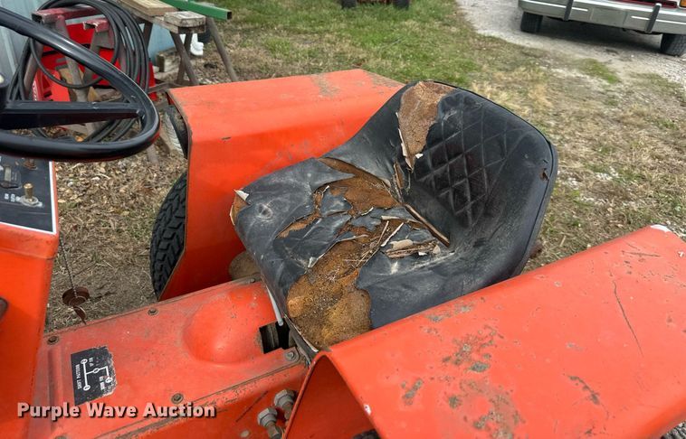 image for item DS3242 Allis-Chalmers 720 tractor