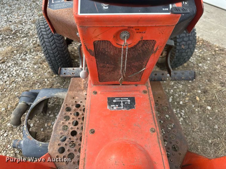 image for item DS3242 Allis-Chalmers 720 tractor