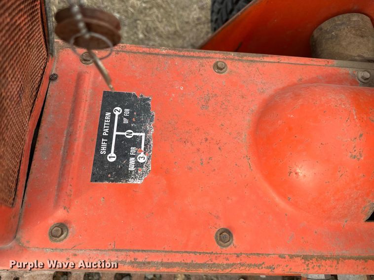 image for item DS3242 Allis-Chalmers 720 tractor