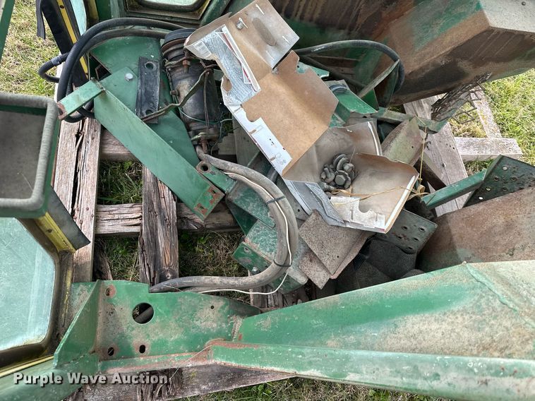 image for item DS3266 John Deere 4620  cab