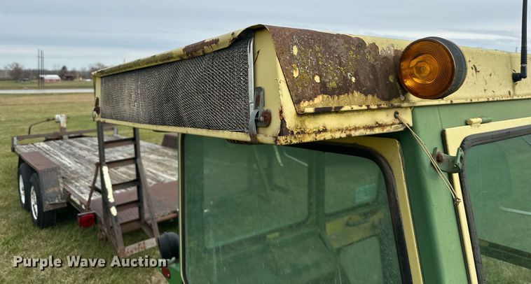 image for item DS3266 John Deere 4620  cab