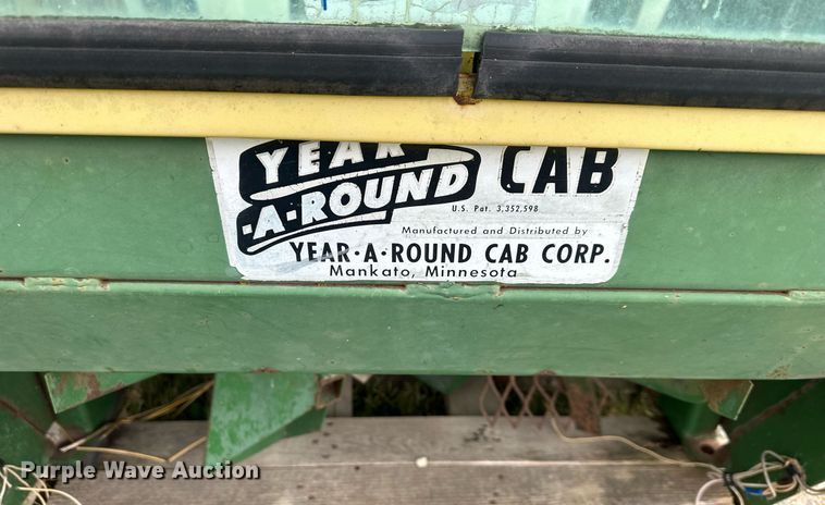 image for item DS3266 John Deere 4620  cab