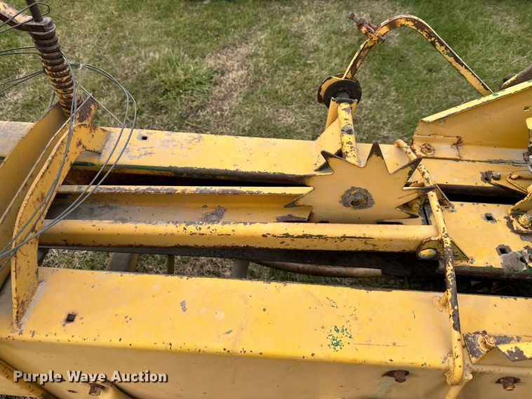 image for item DS3268 Minneapolis-Moline 1520 small square baler