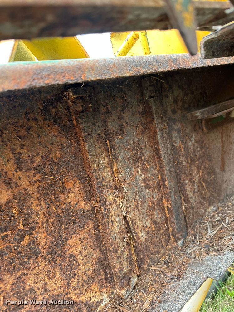 image for item DS3268 Minneapolis-Moline 1520 small square baler