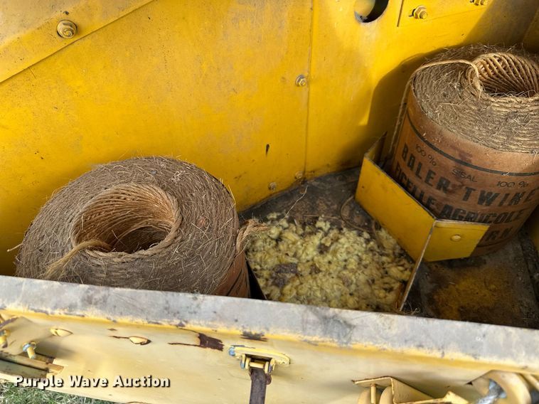 image for item DS3268 Minneapolis-Moline 1520 small square baler