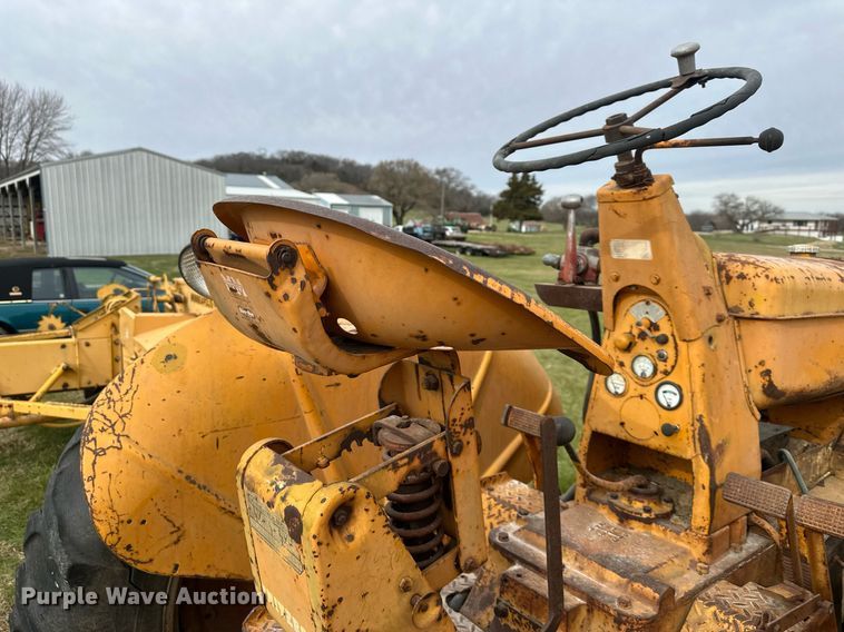 image for item DS3269 Minneapolis-Moline UB tractor