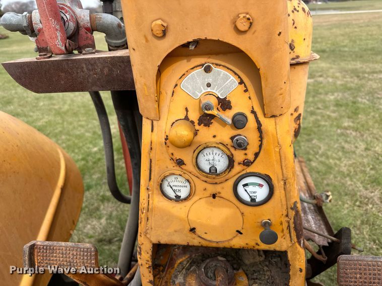 image for item DS3269 Minneapolis-Moline UB tractor