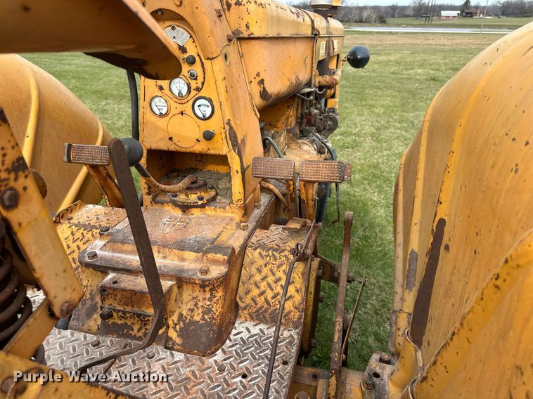 image for item DS3269 Minneapolis-Moline UB tractor