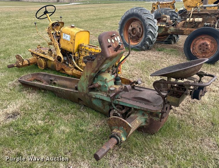 image for item DS3270 Oliver tractor parts