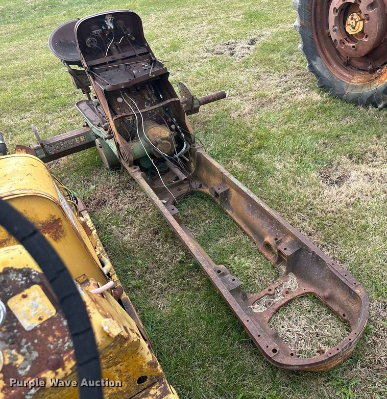 image for item DS3270 Oliver tractor parts