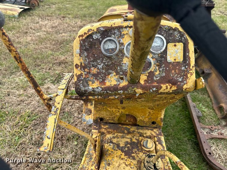 image for item DS3270 Oliver tractor parts