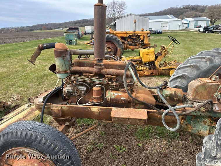 image for item DS3271 Oliver Industrial 88 tractor